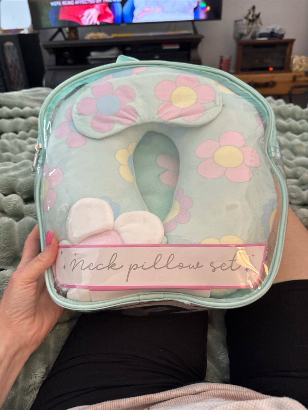 Kids Mint Floral Neck Pillow Set with Cute Flower Print